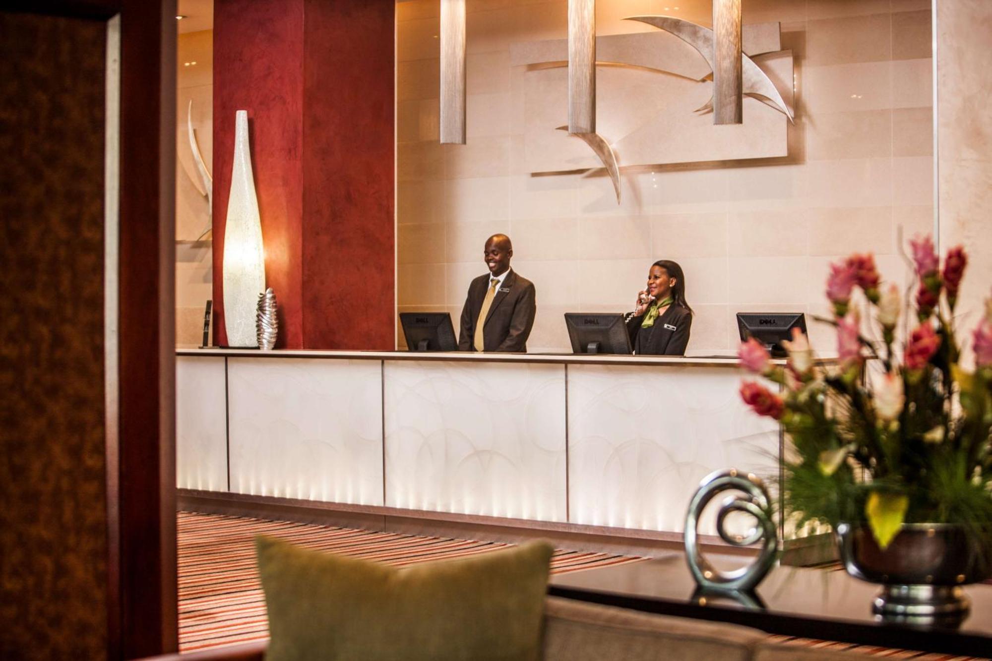 Southern Sun Pretoria-Noord Dış mekan fotoğraf